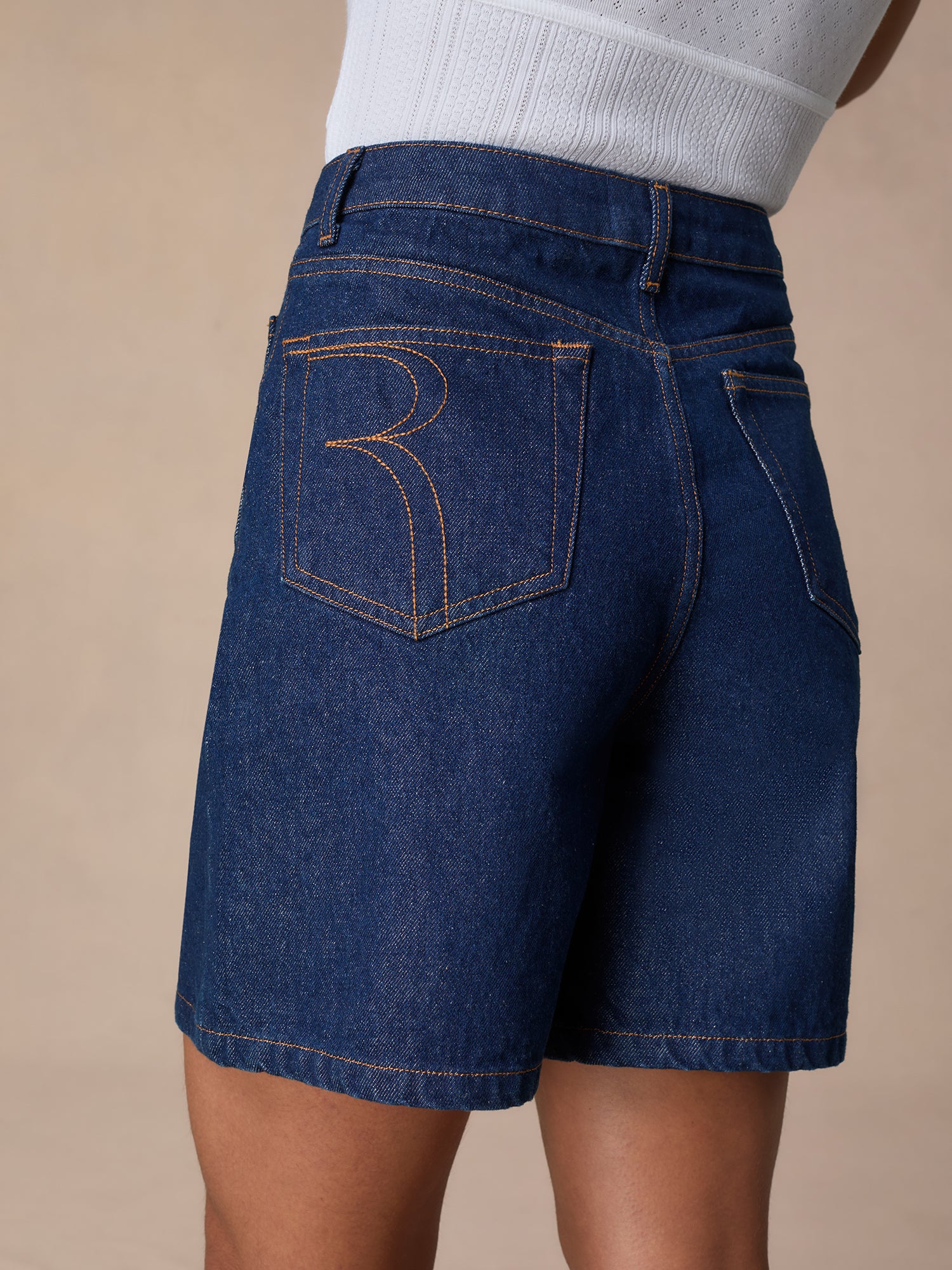 Short ELANA Short ELANA